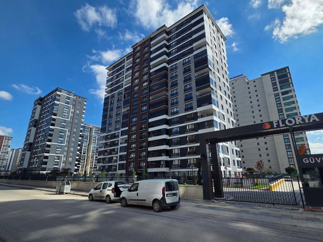 FLORYA ROYALDE 3 CEPHELİ 160 M2 NET 4+1 SATILIK DAİRE