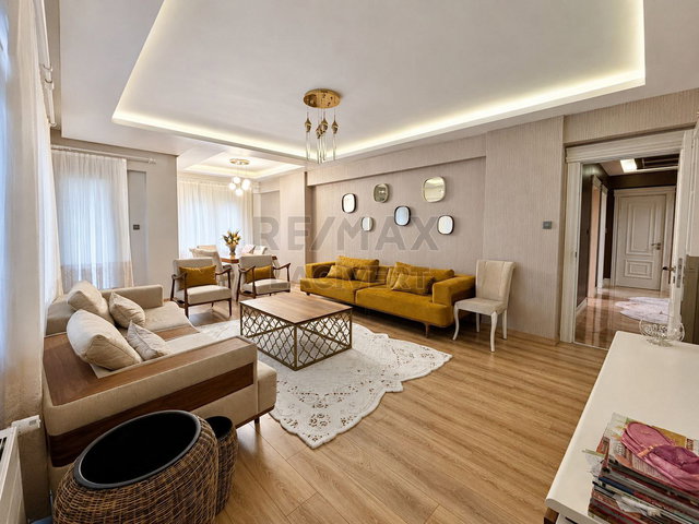 RE/MAX LACİVERT'TEN KOMBİNA YAPRAK RESİDANCE'DE SATILIK 4+1 LÜKS DAİRE