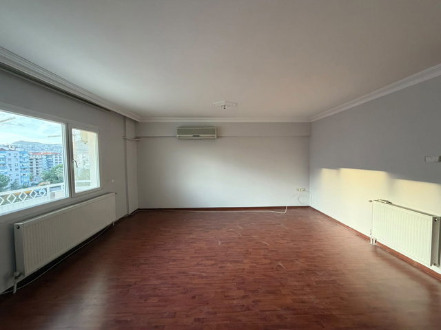 BAYRAKLI MANAVKUYU MH. AÇIK OTOPARKLI KIRALIK 3+1 DAIRE