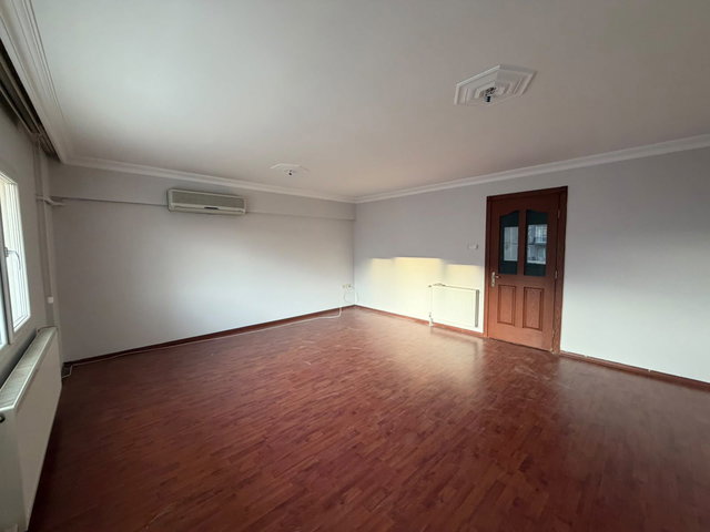 BAYRAKLI MANAVKUYU MH. AÇIK OTOPARKLI KIRALIK 3+1 DAIRE