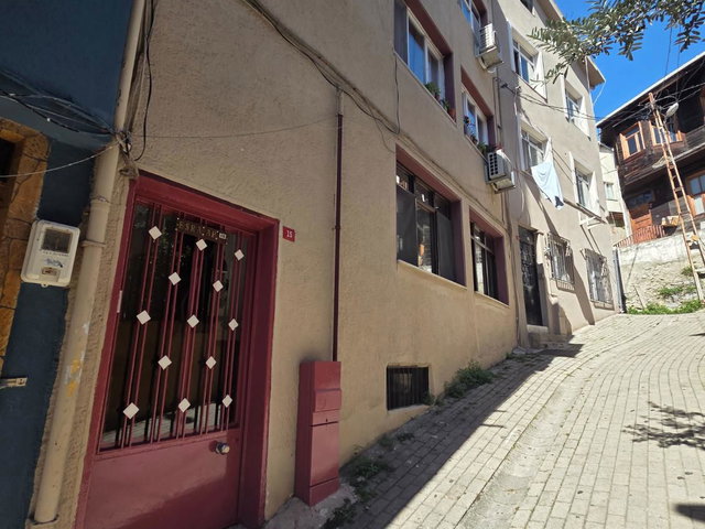 SARIYER MERKEZ’DE SATILIK 2+1 GİRİŞ KAT DAİRE | SAHİLE VE TOPLU TAŞIMAYA YÜRÜME MESAFESİ