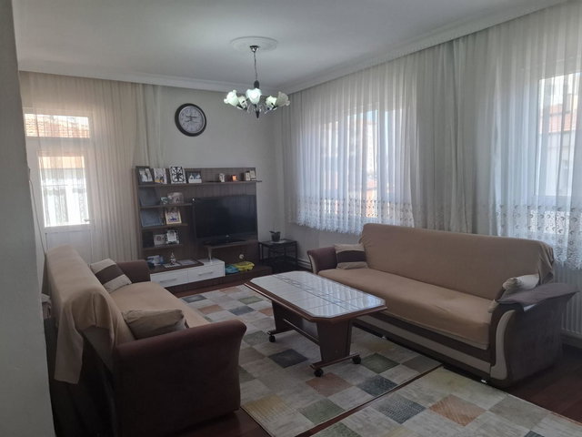 KAYSERİ MELİKGAZİ ESENYURT’TA 2+1 | 135 M² BRÜT | BALKONLU | DOĞALGAZ KOMBİLİ | KREDİYE UYGUN