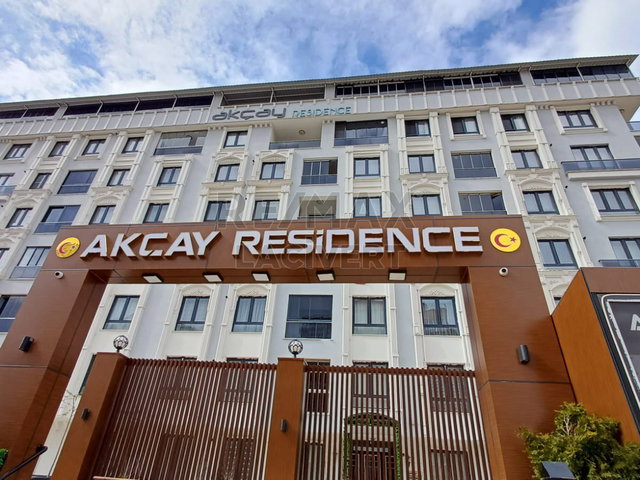 RE/MAX LACİVERT'TEN ŞEHİR MERKEZİNDE ÖZEL YAPIM SATILIK 4+1DAİRE