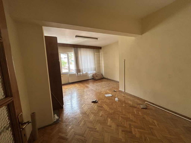 İZMİT TURAN GÜNEŞ DE SATILIK ARAKAT GENİŞ 2+1 DAİRE