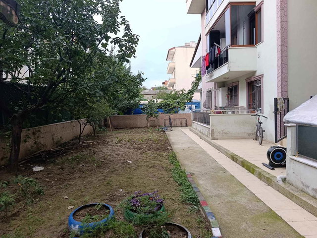 KONAK HASTANESİNE YAKIN, TERASLI 2,5+1 EŞYALI KİRALIK DAİRE