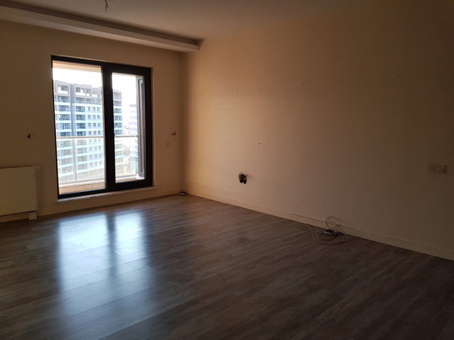 SİNPAŞ LİVA SATIŞ OFİSİ REMAX PROF SEZAİ T. SATILIK 2+1 GÖLET MANZARALI