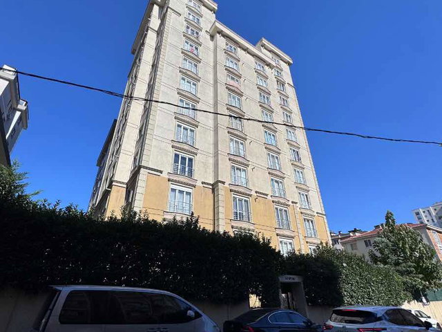 ŞERİFALİ'DE SİTE ÖZELLİKLİ 3+1 91M2 NET SATILIK DAİRE