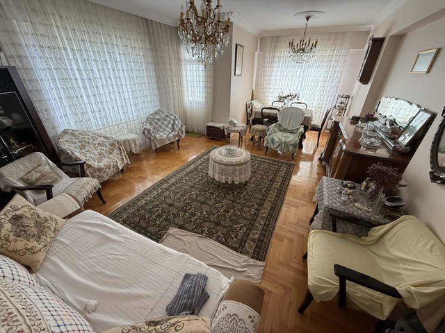 ÜMRANİYE’DE GÜNEY HENZA AKIN ÇOLAKOĞLU ANADOLU LİSESİ YANI SATILIK DAİRE