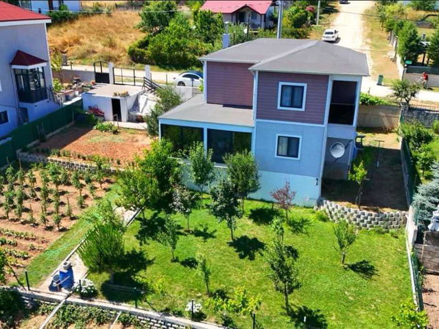 TEKİRDAĞ SARAY AYVACIKTA MEŞE ORMANI MANZARALI MÜSTAKİL VİLLA