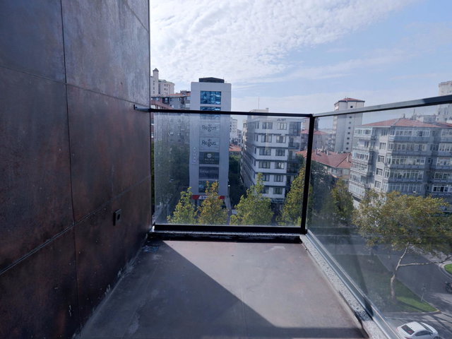 ZIVERBEY MINIBÜS CADDESI ÜZERINDE SATILIK SIFIR 2+1 DAIRE 110 M2
