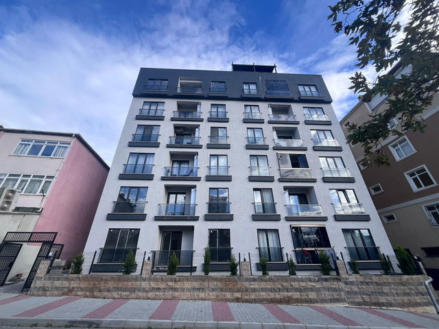 TUZLA İÇMELERDE 140 M² 4+2 TERASLI KAPALI OTOPARKLI DAİRE