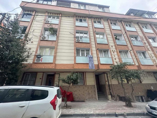 BAĞCILAR 15 TEMMUZ MAH’DE BAHÇE KATI 1+1 | BALKONLU | KİRACILI | KREDİYE UYGUN