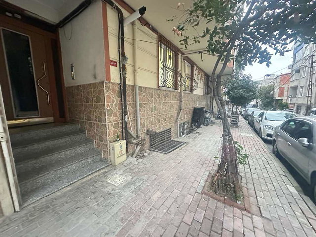BAĞCILAR 15 TEMMUZ MAH’DE BAHÇE KATI 1+1 | BALKONLU | KİRACILI | KREDİYE UYGUN