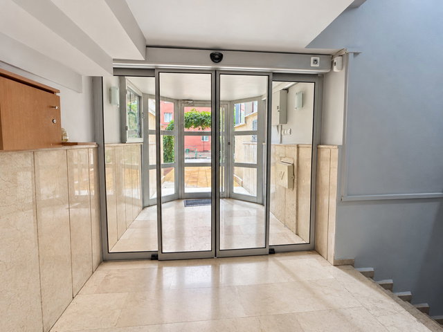 KURUCULAR SİTESİ’NDE METROYA YAKIN, YENİLENMİŞ SATILIK 2+1 DAİRE