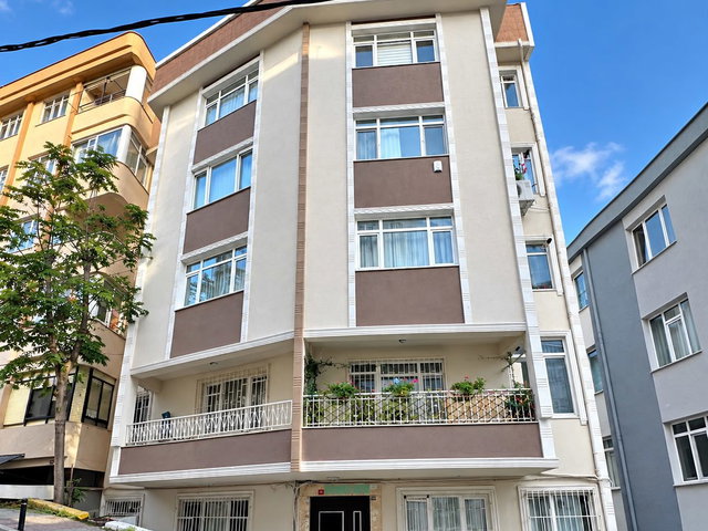 ŞİŞLİ FULYA BAYIRI SOKAKTA MERKEZİ KONUMDA 3+1 SATILIK DAİRE