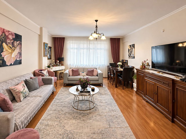 ŞİŞLİ FULYA BAYIRI SOKAKTA MERKEZİ KONUMDA 3+1 SATILIK DAİRE