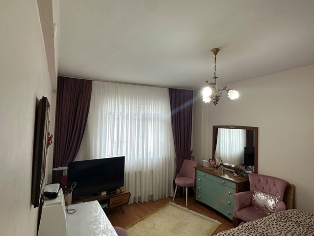 ŞİŞLİ FULYA BAYIRI SOKAKTA MERKEZİ KONUMDA 3+1 SATILIK DAİRE