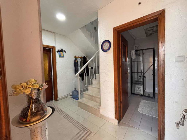 İSTANBUL SILIVRI’DE 5 + 1 SATILIK VILLA