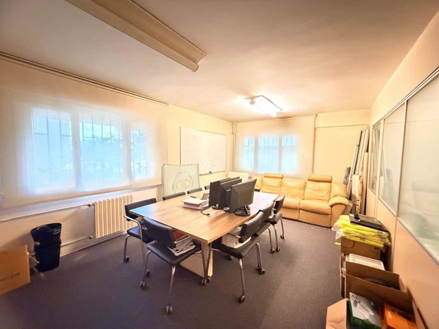 KOZYATAĞI SÜMKO SİTESİNDE SATILIK 3+1 NET90 M2 YÜKSEK GİRİŞ OFİS