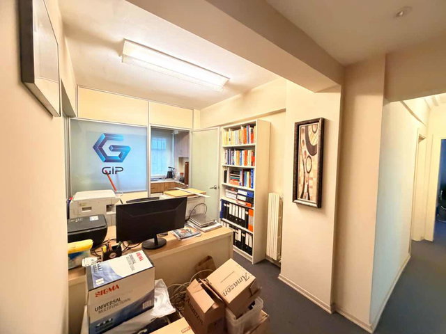 KOZYATAĞI SÜMKO SİTESİNDE SATILIK 3+1 NET90 M2 YÜKSEK GİRİŞ OFİS