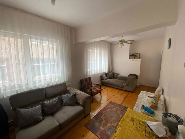 REKLAM HACMİ YÜKSEK SATILIK 140 M2 DAİRE