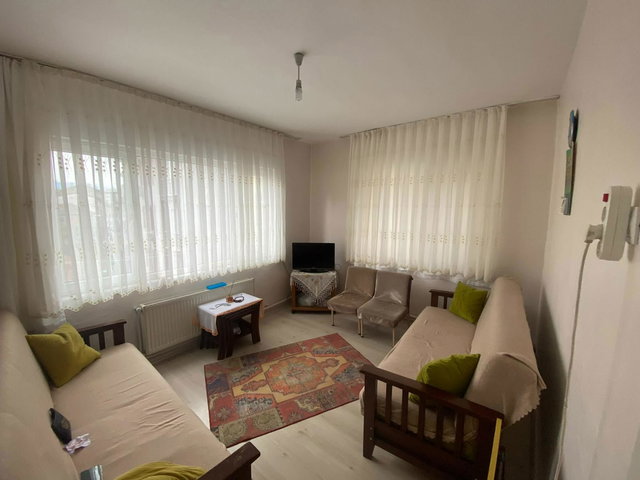 REKLAM HACMİ YÜKSEK SATILIK 140 M2 DAİRE
