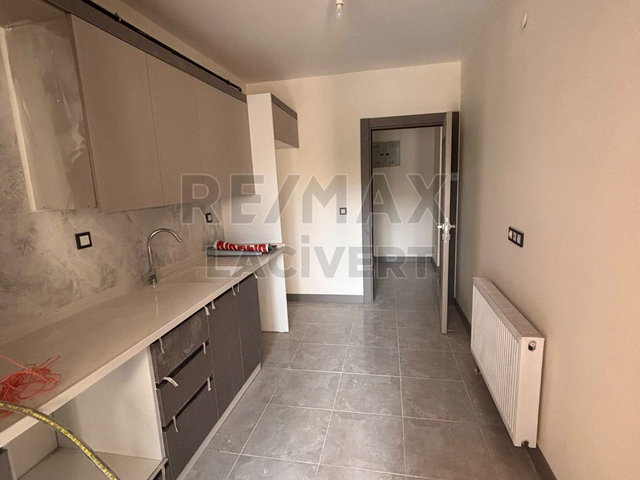 RE/MAX LACIVERT'TEN HILALKENT TOKILER'DE KIRALIK 2+1 DAIRE