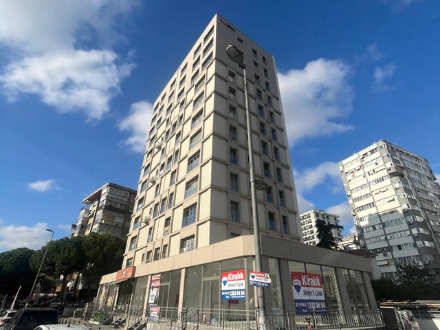 BOSTANCI'DA MINIBÜS CADDESI ÜSTÜNDE YENI BINADA KIRALIK DAIRE...