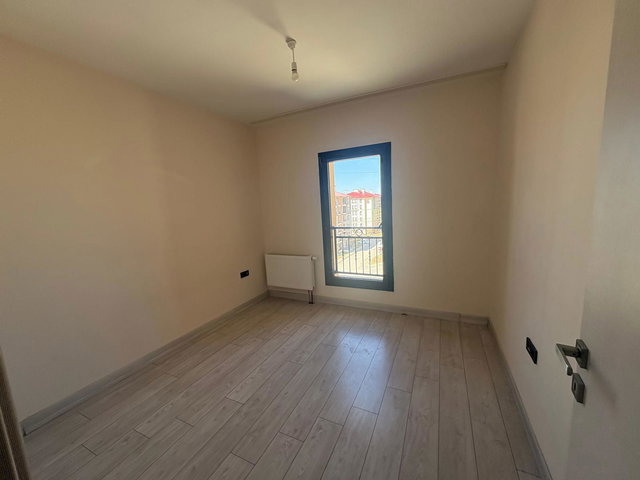 REMAX İLKE'DEN YILDIZKENT OSMANGAZİ TOKİ' DE 2+1 KİRALIK DAİRE