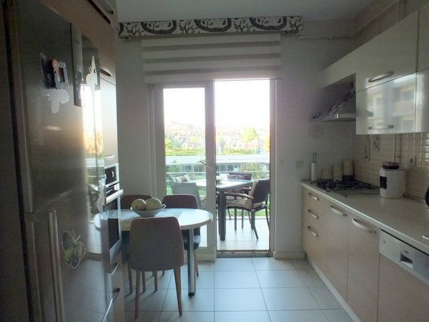 NURAN KARABAŞ GLOW3 SITESI YATAY BLOKLARDA 3+1 ARA KAT SATILIK