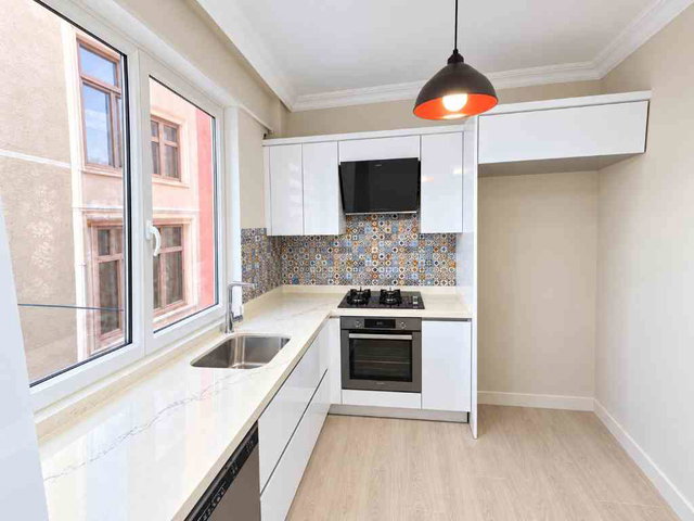 PENDİK’TE GÜNEY-BATI CEPHELİ 2+1 | 130 M² BRÜT | BALKONLU | DOĞALGAZ KOMBİLİ