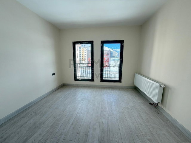 RE/MAX LACIVERT'TEN OSMANGAZI TOKILER'DE SATILIK 2+1 DAIRE