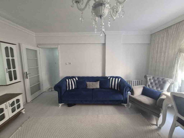 REMAXPRO GÜÇLÜ ÖZEN GAZİOSMANPAŞA BAĞLARBAŞI’NDA SATILIK 2+1 DAİRE