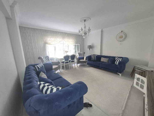 REMAXPRO GÜÇLÜ ÖZEN GAZİOSMANPAŞA BAĞLARBAŞI’NDA SATILIK 2+1 DAİRE
