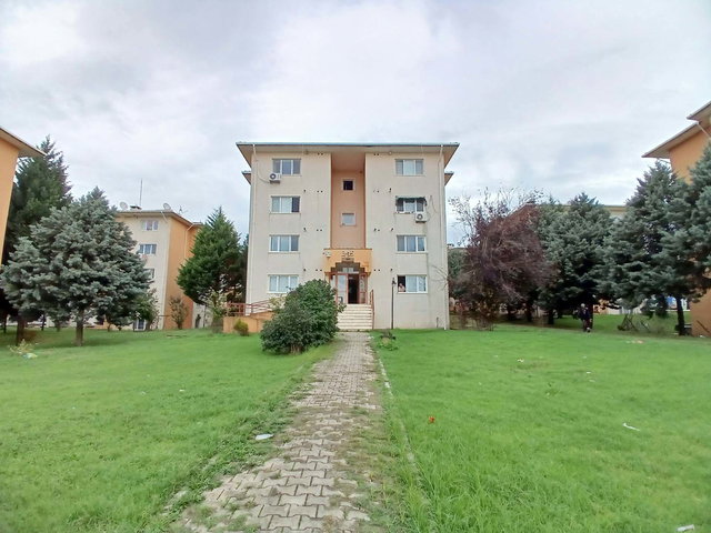 REMAX DESİGN ADAPAZARI KORUCUKTA 1+1 KİRALIK DAİRE