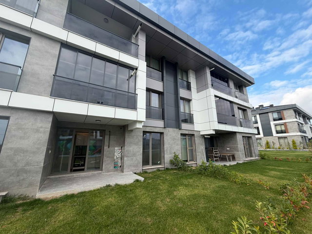 ÖNERLER'DE BAHÇE KULLANIMLI  SATILIK 2+1 DAİRE