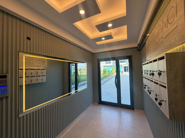 ÖNERLER'DE BAHÇE KULLANIMLI  SATILIK 2+1 DAİRE