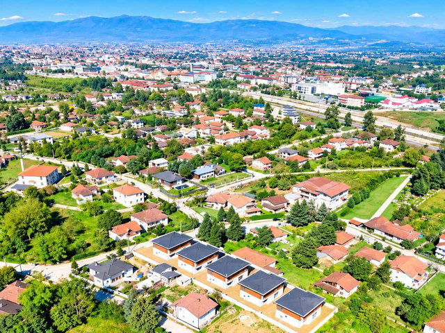 REMAX TAN ' DAN DÜZCE ŞIRALIK MH SIFIR 4+1 SATILIK VİLLA