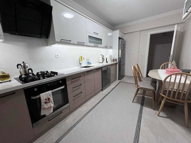 KOCAELİ KARTEPE FSM 3+1 SATILIK ARAKAT DAİRE