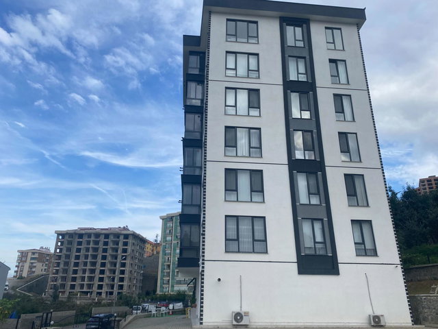 BEŞİRLİ'DE DENİZ MANZARALI LÜKS SIFIR EŞYALI 2+1 SATILIK DAİRE