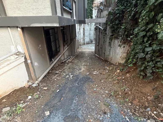 DİKİLİTAŞ’TA YENİ BİNA ARA KAT BALKONLU 3+1 SATILIK DAİRE
