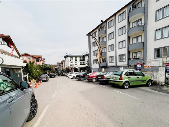 REMAX DESIGN SERDİVAN KEMALPAŞADA KİRALIK 2+1 DAİRE
