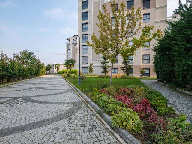 RE/MAX ADVANTAGE ODUNLUK PRESTIJ GOLD SITESI ARA KAT EKSTRALI 4+1 DAIRE