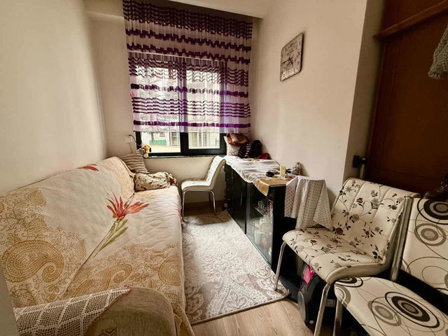 PENDİK MERKEZ DE BAHÇE KULLANIMLI BALKONLU KİRALIK 2+1 DAİRE