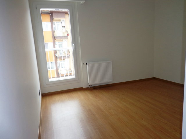 REMAX OLUŞUM'DAN GÜNEŞLIPARK'TA 180 M2 SATILIK 4+1 DAIRE