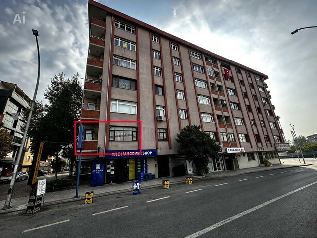 IZMIT KÖRFEZ MAH, E-5 YAKIN, ULAŞIM AVANYAJLI 4+1 ASANSÖRLÜ , GENIŞ SATILIK DAIRE