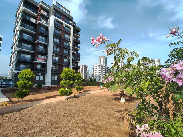 REMAX TOROS'TAN DAVULTEPE'DE SATILIK MODERN 2+1