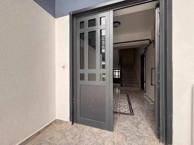 KARTEPE FSM’DE 1 + 1 SATILIK GENIŞ DAIRE
