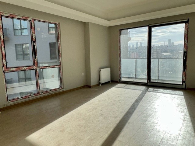 KAĞITHANE MERKEZ MAHALLESİ MEGA 2 BLOK SİTESİ KİRALIK 2+1 DAİRE