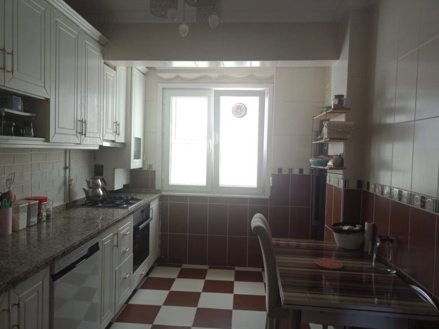 REMAX OLUŞUM'DAN GÜNGÖREN'DE SATILIK 2.5+1 GENIŞ BOŞ DAIRE
